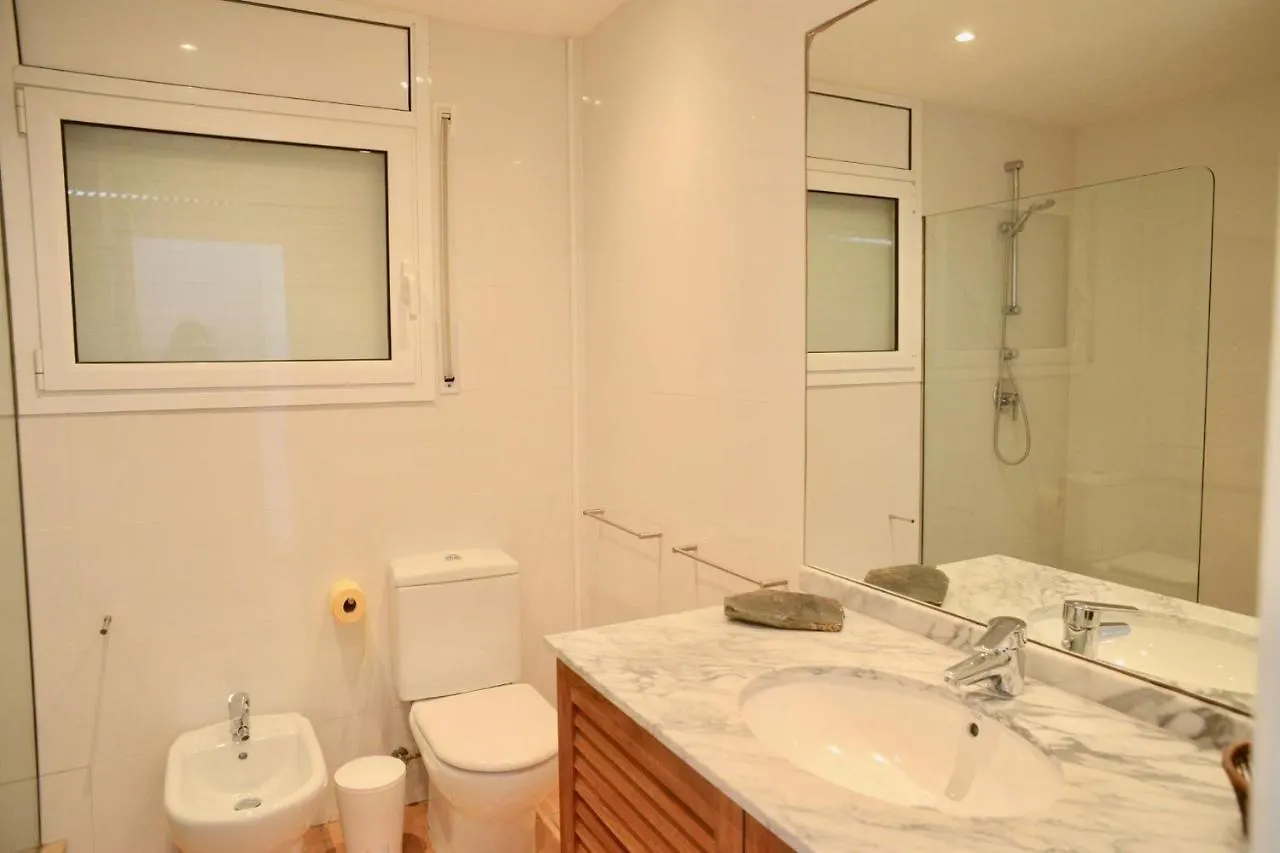 Beachfront Duplex With Terrace And Sea Views - Cadaqués Casa de Férias