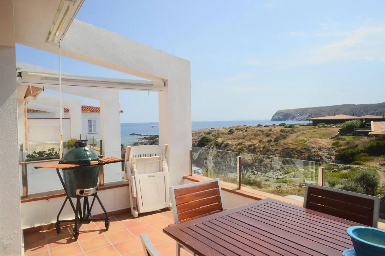 Beachfront Duplex With Terrace And Sea Views - contacts