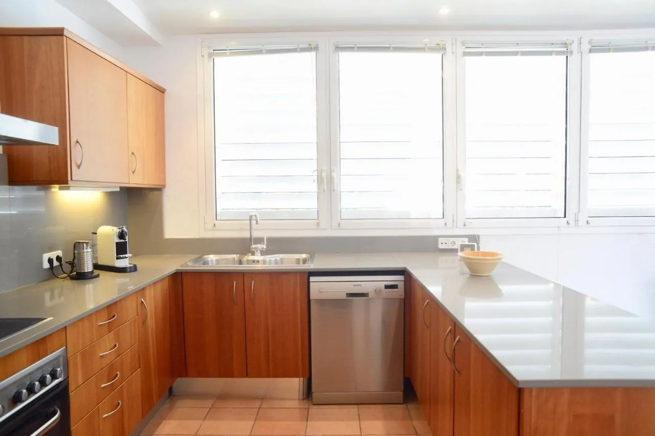 Beachfront Duplex With Terrace And Sea Views - Cadaqués Spagna