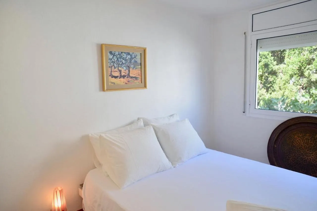 Beachfront Duplex With Terrace And Sea Views - Cadaqués